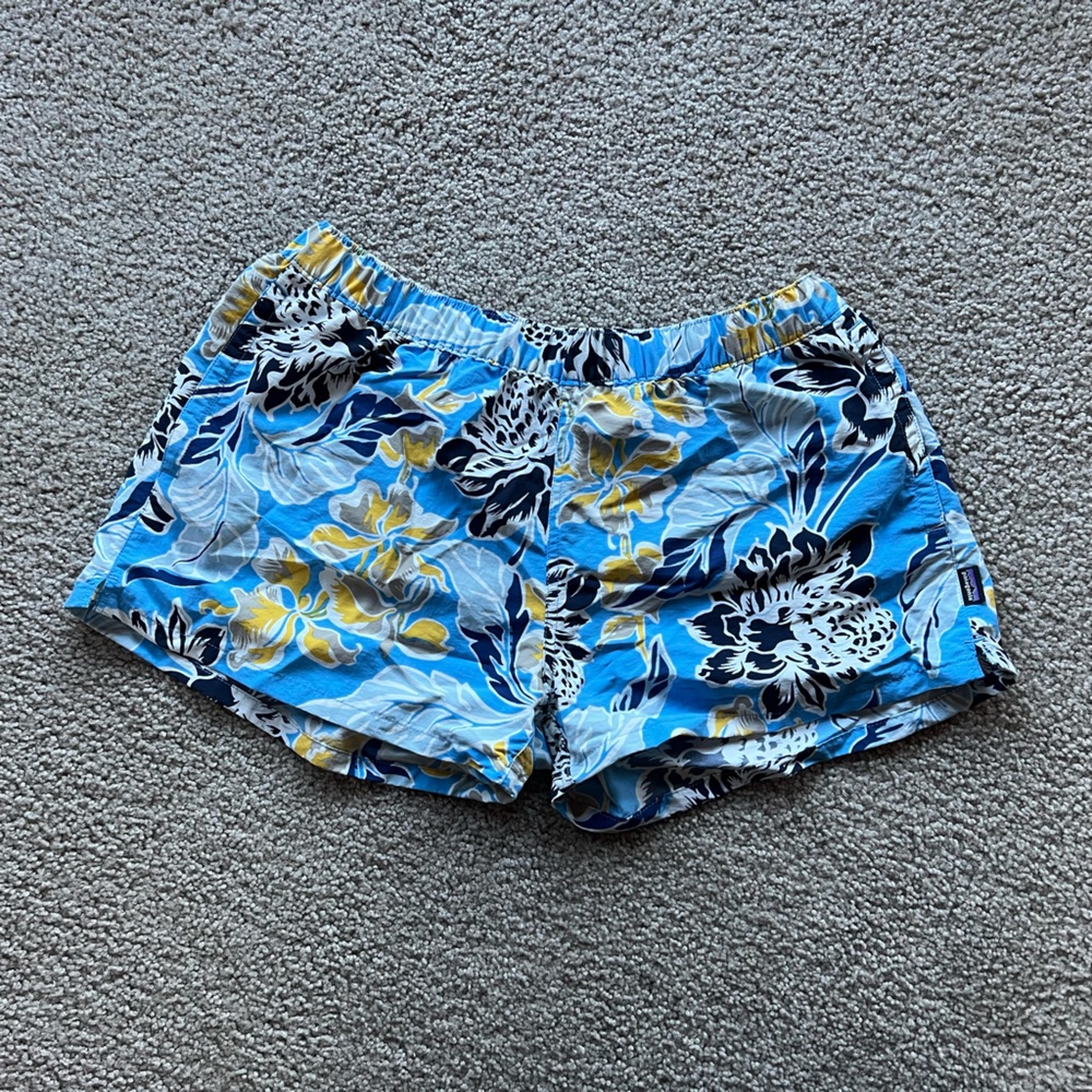 Patagonia Women's Barely Baggies Shorts - 2½" Floral Size Large